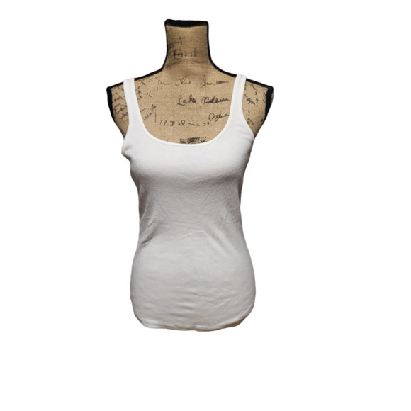 Old Navy white tank top, size medium - Picture 1 of 8